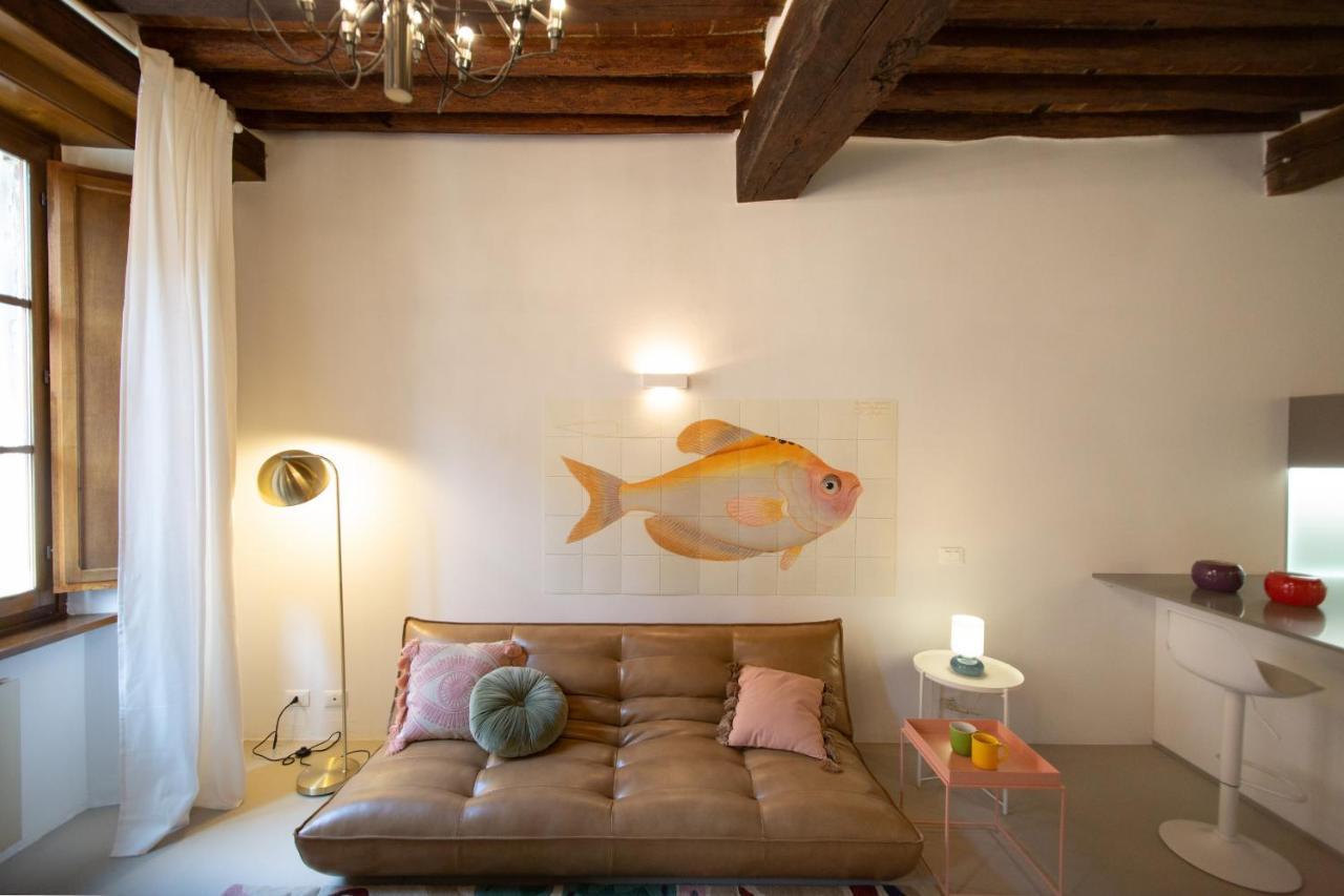 La Corticella Luxury Suite, With Terrace Lucca Eksteriør billede