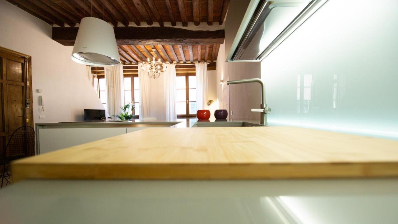 La Corticella Luxury Suite, With Terrace Lucca Eksteriør billede