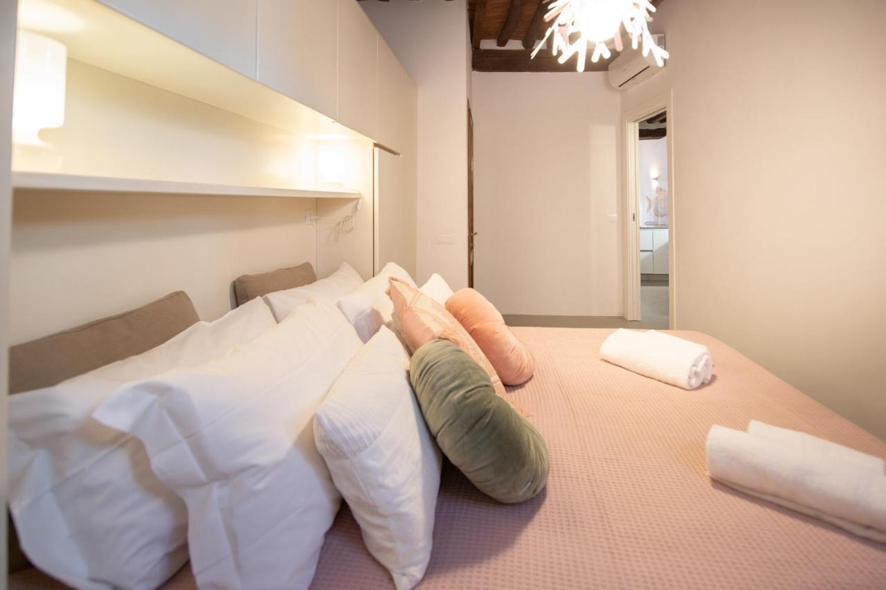La Corticella Luxury Suite, With Terrace Lucca Eksteriør billede