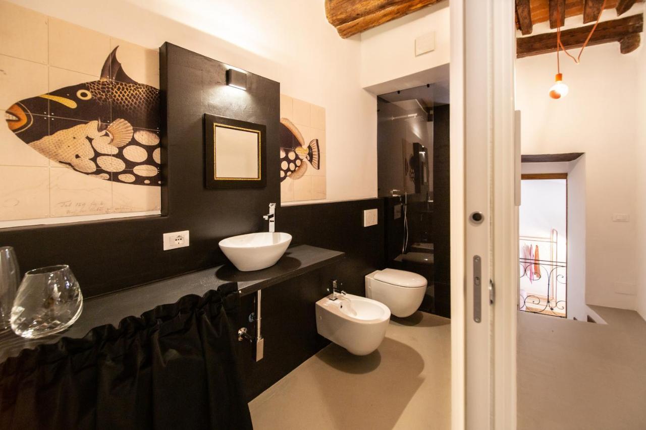 La Corticella Luxury Suite, With Terrace Lucca Eksteriør billede