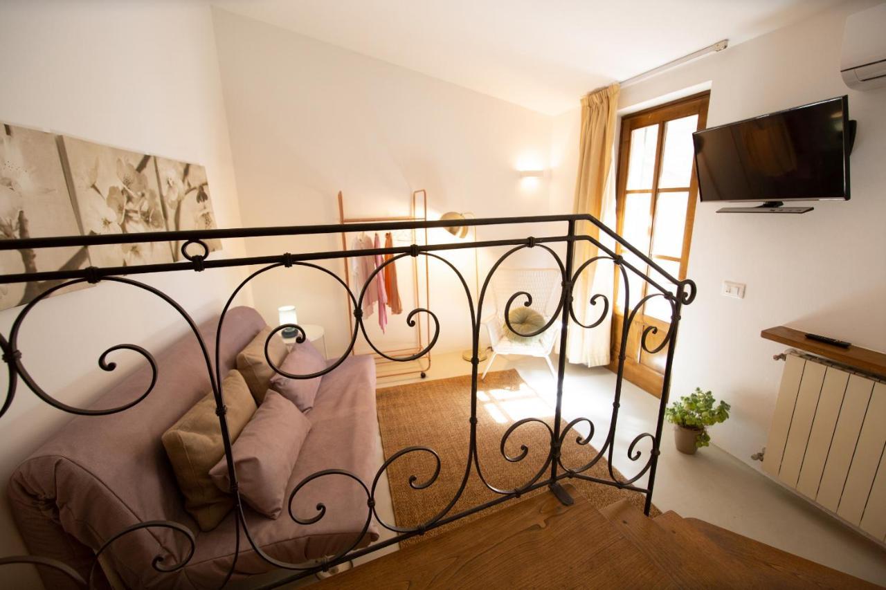 La Corticella Luxury Suite, With Terrace Lucca Eksteriør billede